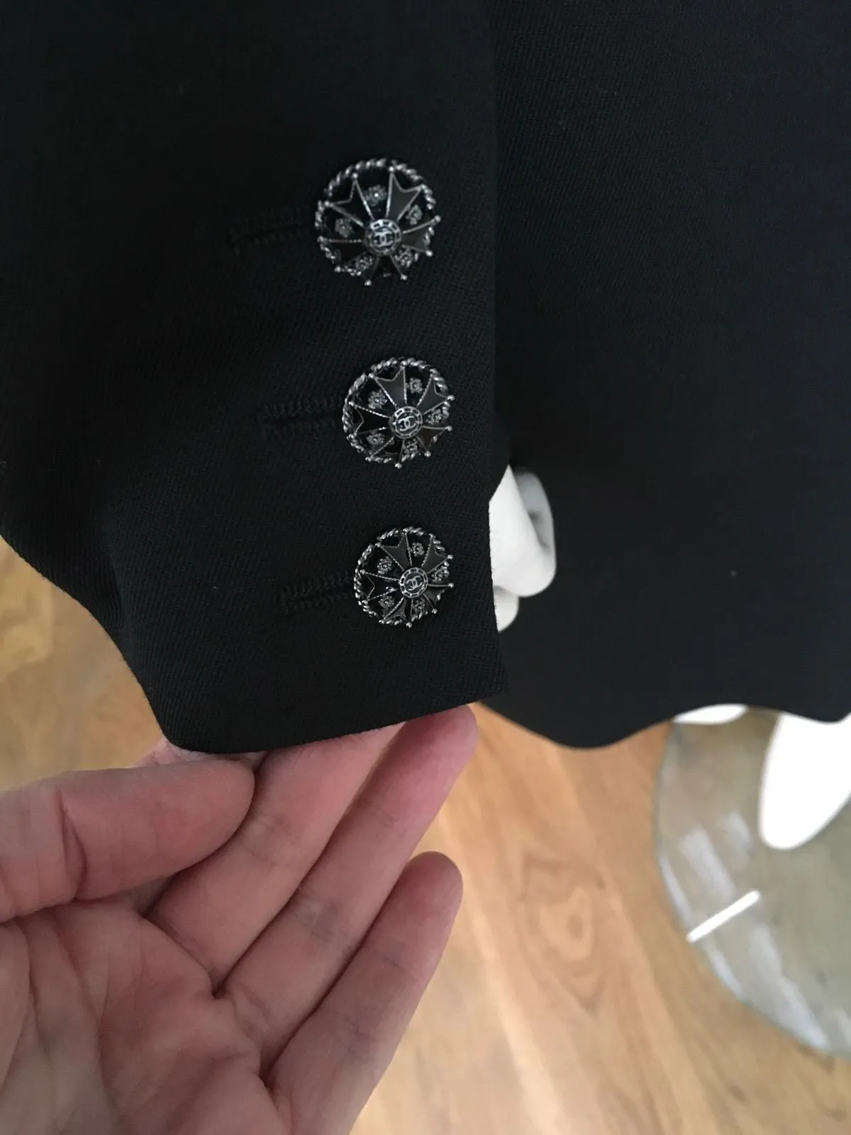 Amazing Chanel 08A Black Wool Jeweled Iconic 2-piece skirt suit F 44 UK 16 US 12  Ladies