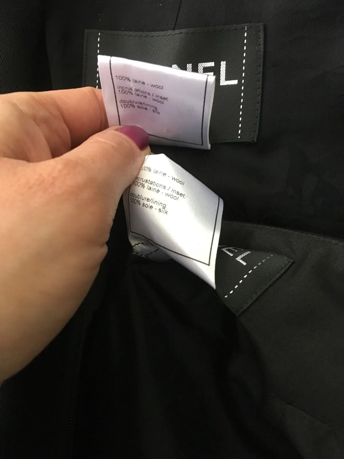 Amazing Chanel 08A Black Wool Jeweled Iconic 2-piece skirt suit F 44 UK 16 US 12  Ladies