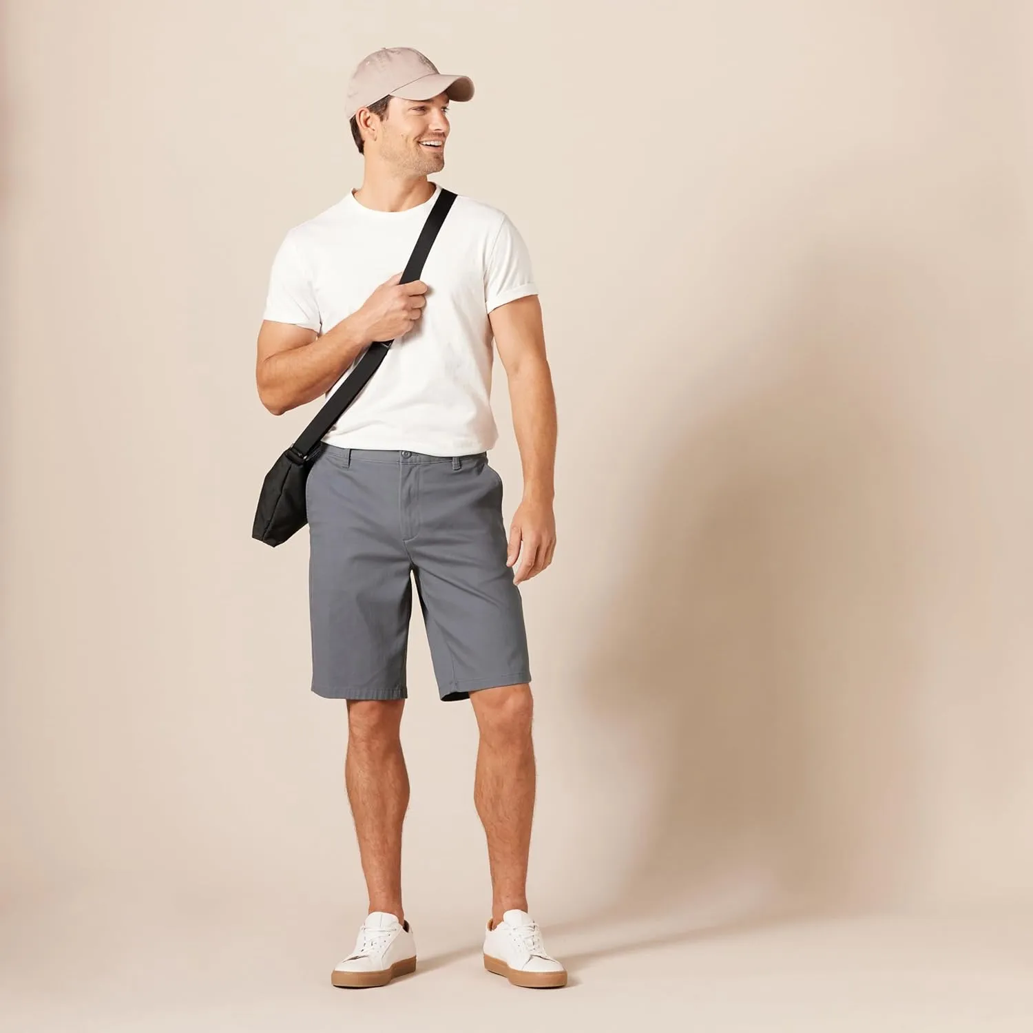 Amazon Essentials Men's Slim-Fit 11" Flat-Front Comfort Stretch Chino Short