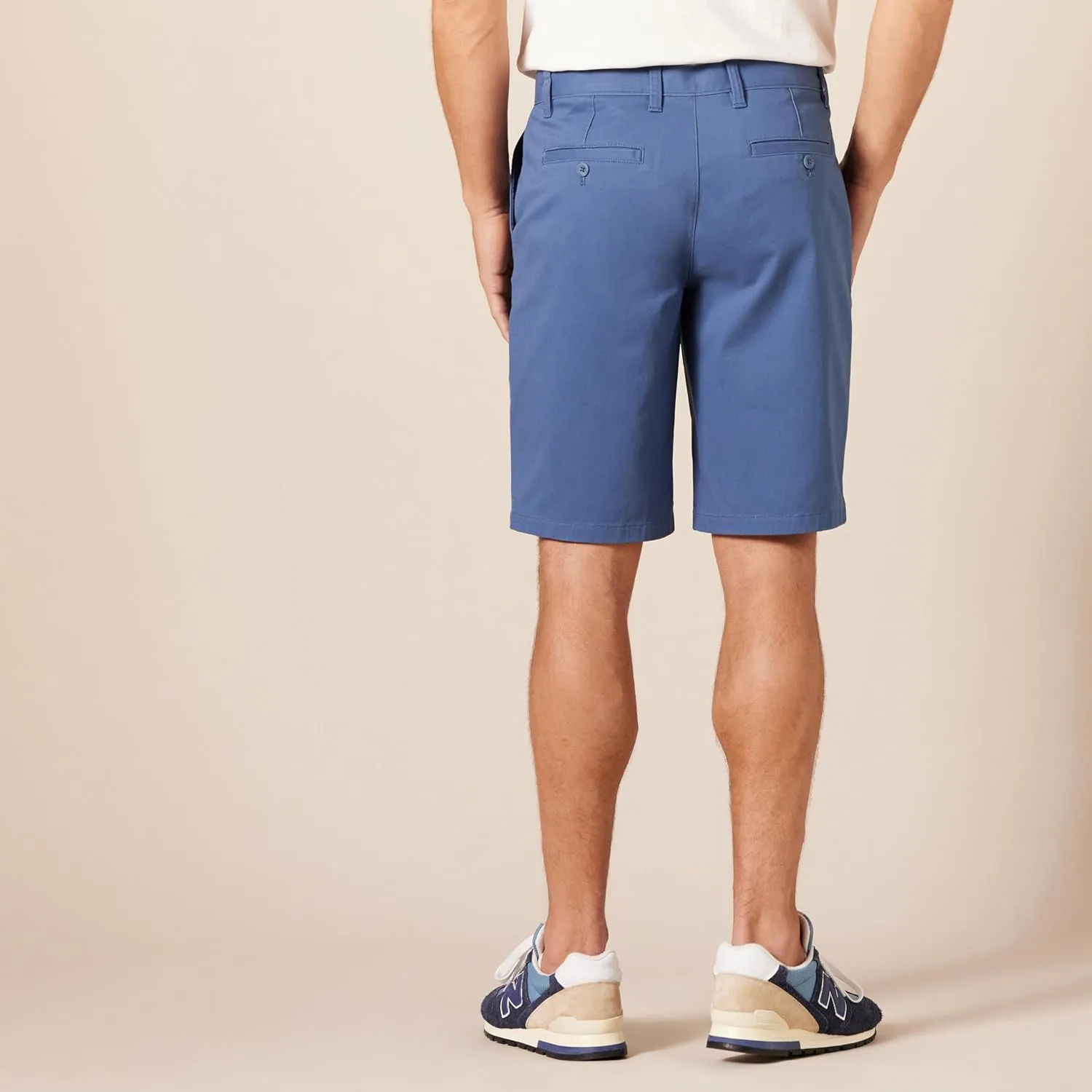 Amazon Essentials Men's Slim-Fit 11" Flat-Front Comfort Stretch Chino Short