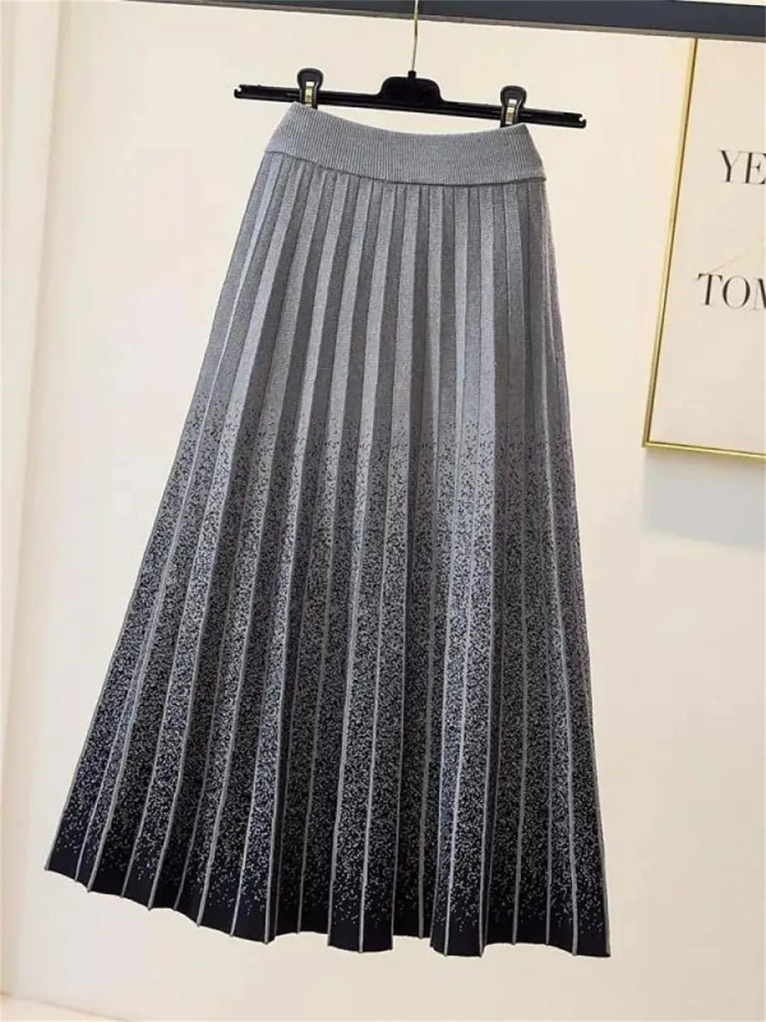 Autumn Winter Gradient Knitted Midi Pleated Skirt Women Elastic High Waist A-Line Skirt