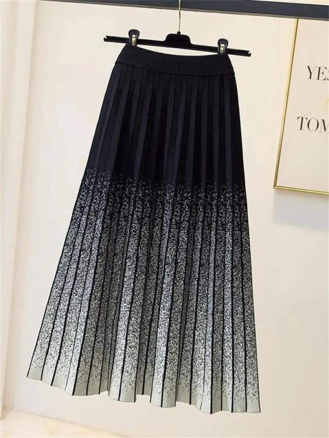Autumn Winter Gradient Knitted Midi Pleated Skirt Women Elastic High Waist A-Line Skirt
