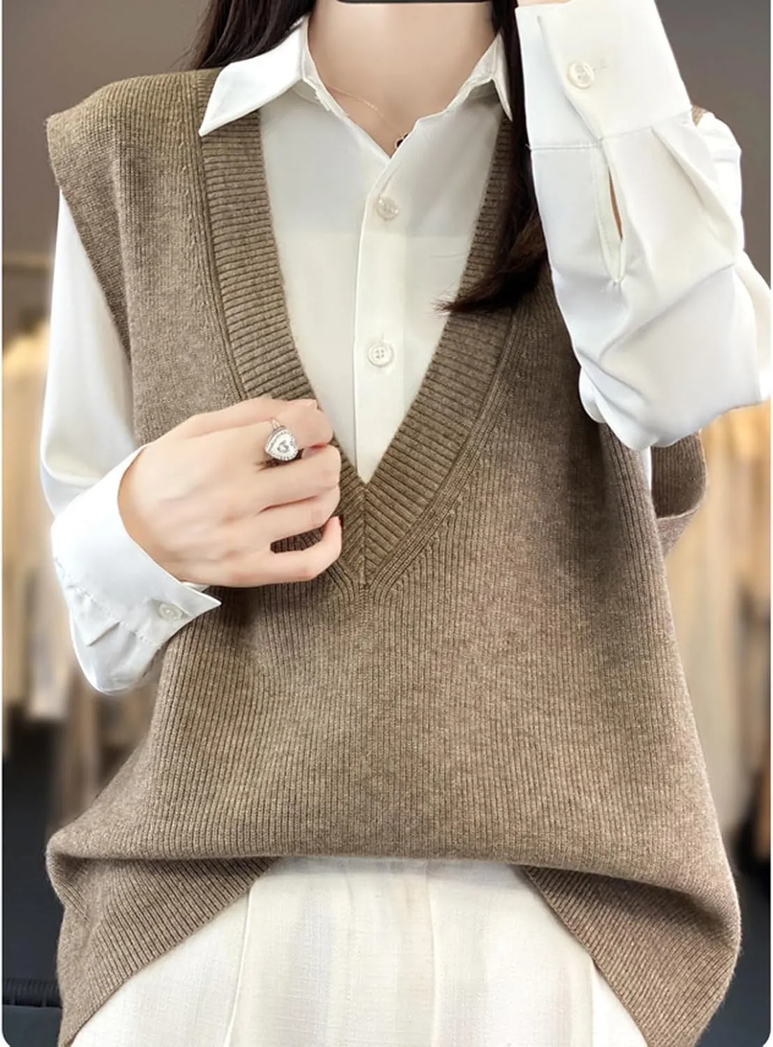 Blostirno Women's Sweater Vest V Neck Knit Pullover Vests Trendy Solid Knitwear Sleeveless Sweaters Tops
