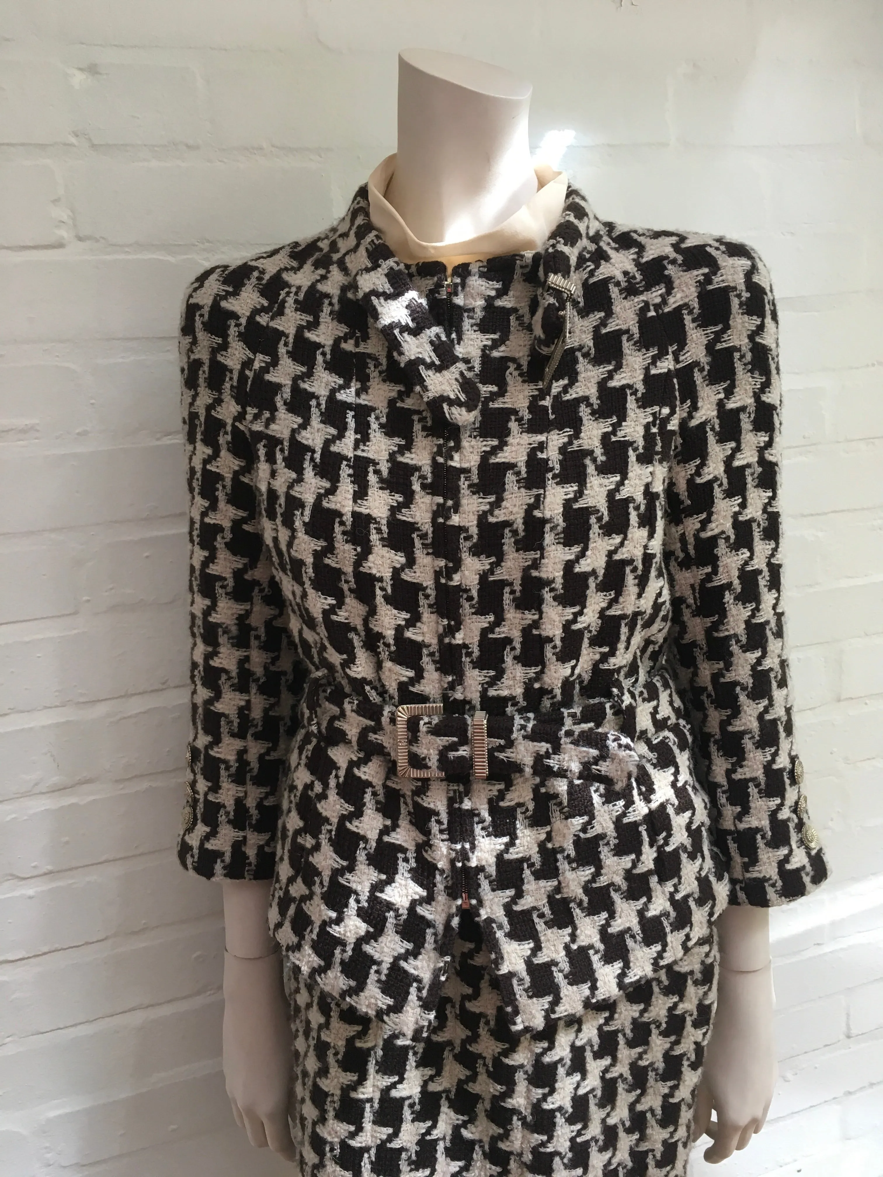 Chanel Iconic Houndstooth 2-piece dress jacket suit F 40 UK 12 US 8 Ladies