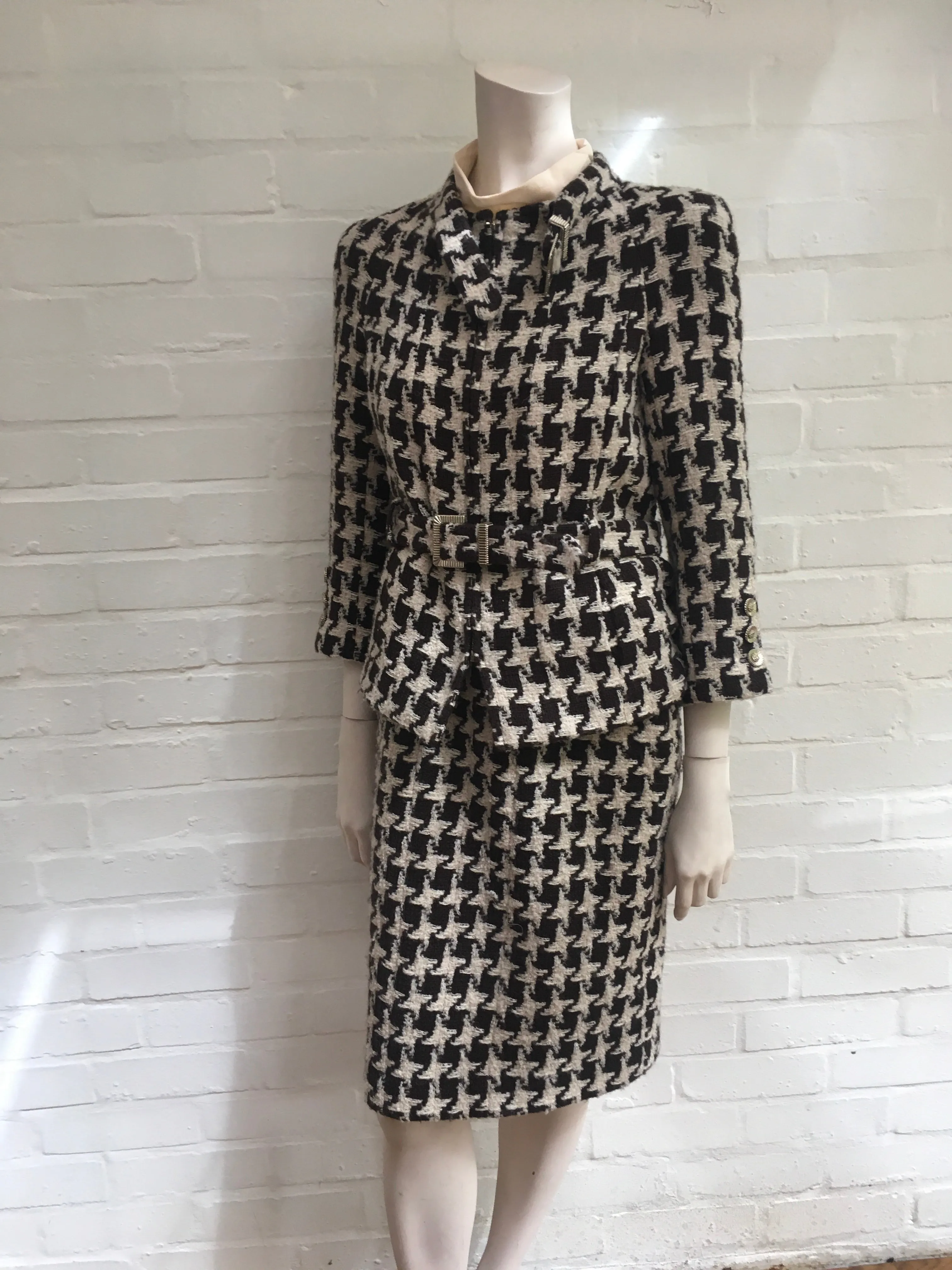 Chanel Iconic Houndstooth 2-piece dress jacket suit F 40 UK 12 US 8 Ladies