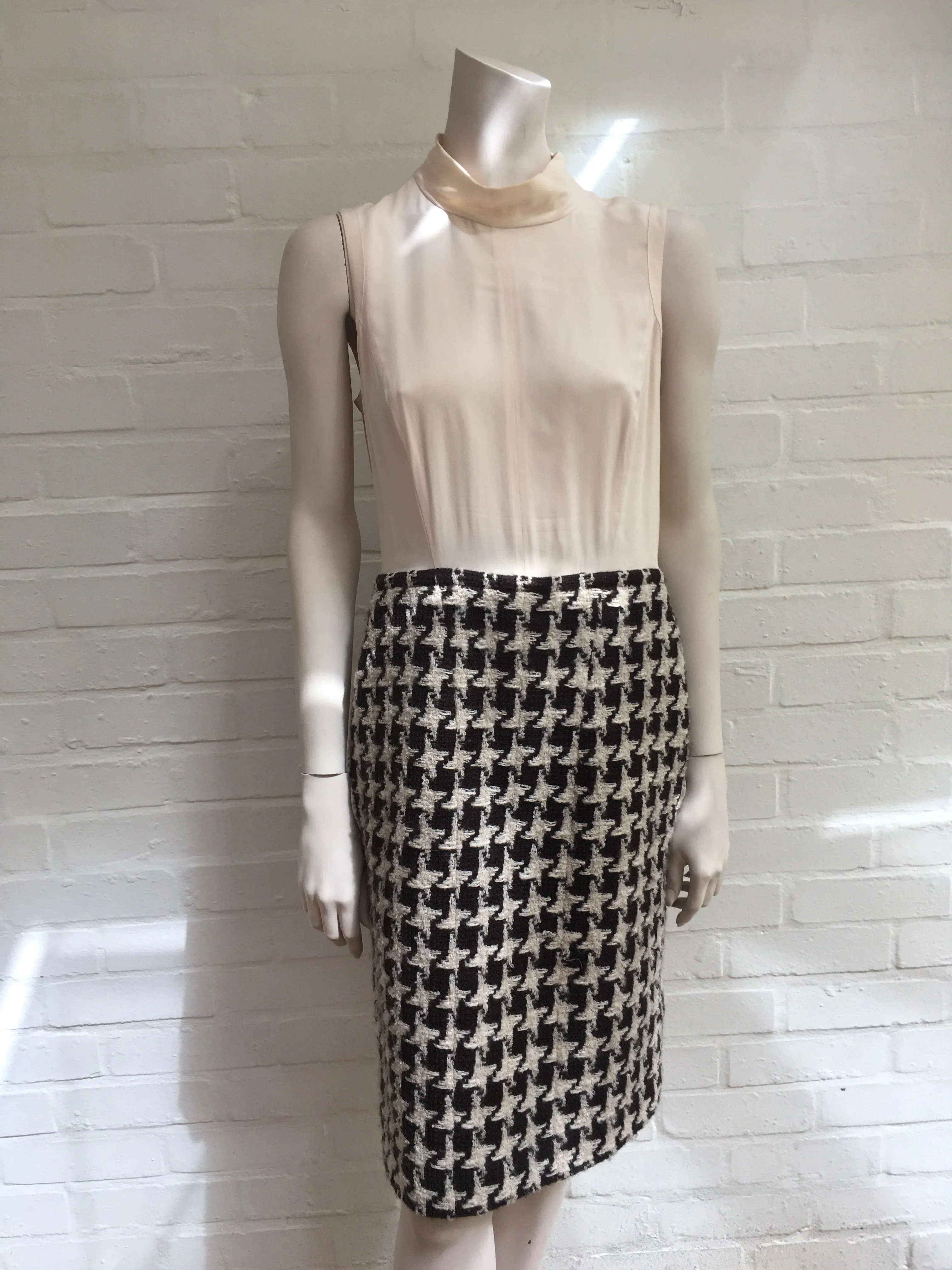 Chanel Iconic Houndstooth 2-piece dress jacket suit F 40 UK 12 US 8 Ladies