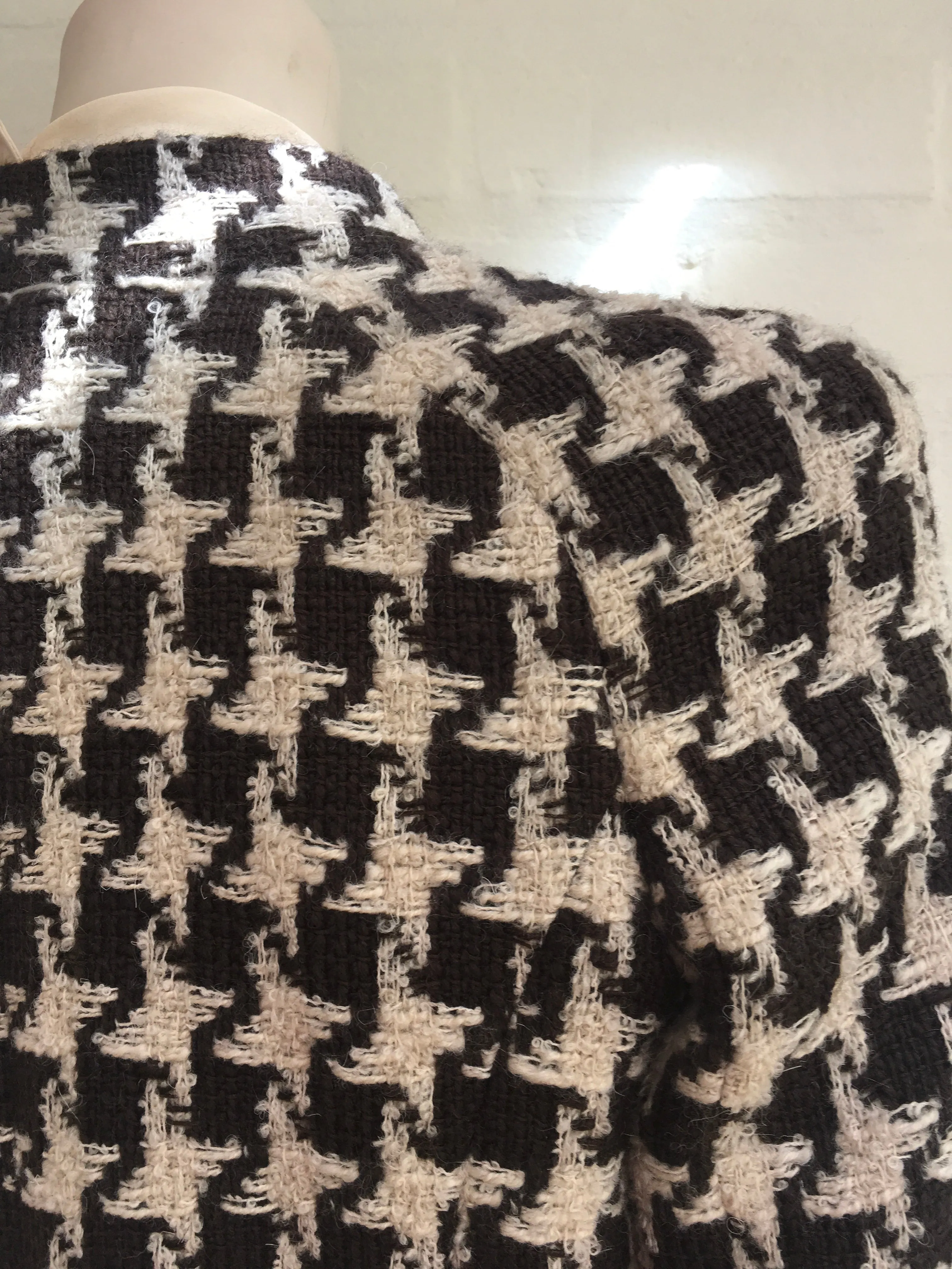 Chanel Iconic Houndstooth 2-piece dress jacket suit F 40 UK 12 US 8 Ladies