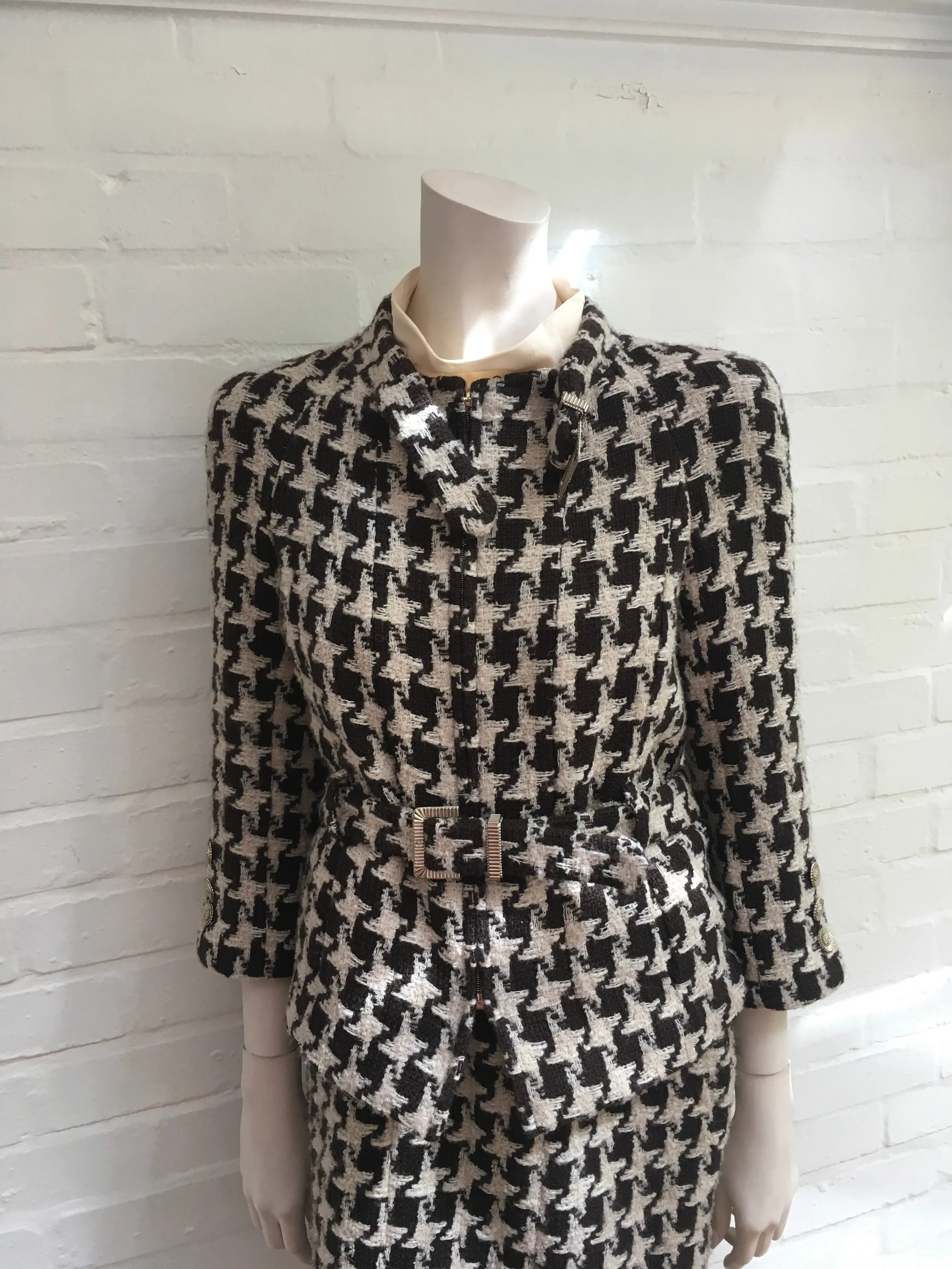 Chanel Iconic Houndstooth 2-piece dress jacket suit F 40 UK 12 US 8 Ladies
