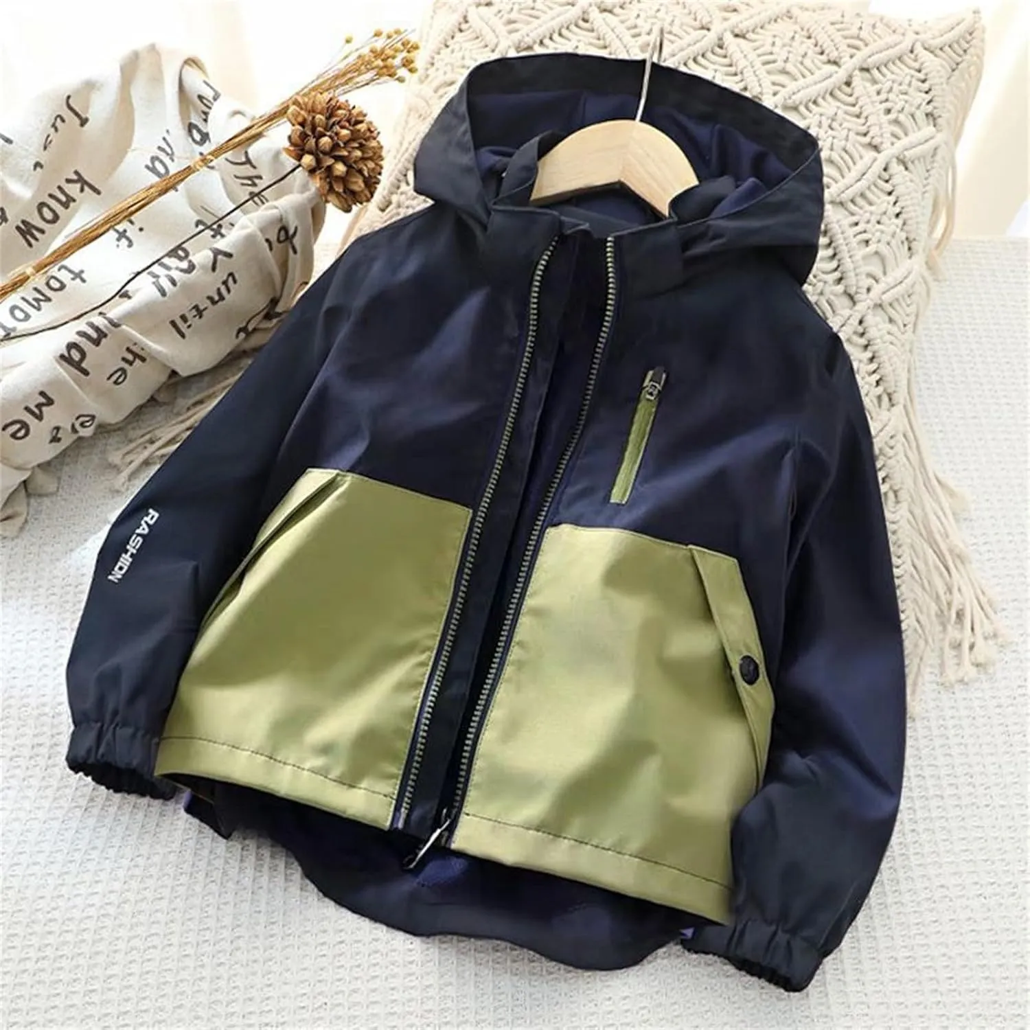 Down Boys Winter Jacket Boys' Spliced Hardshell Zipper Breathable Outdoor Children's Coat for 3 to 18 Month Winter Coat