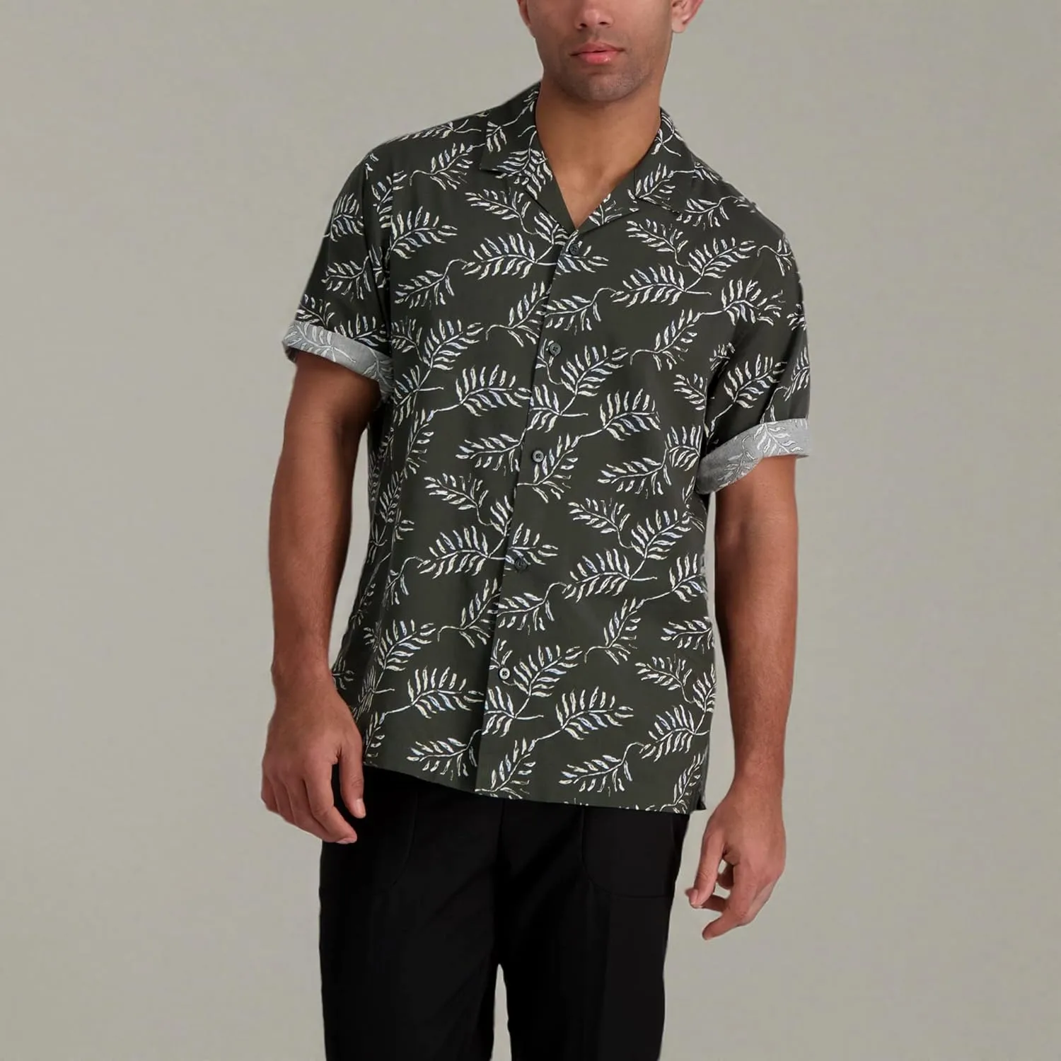 Haggar Men's Short Sleeve Printed Stretch Camp Shirt