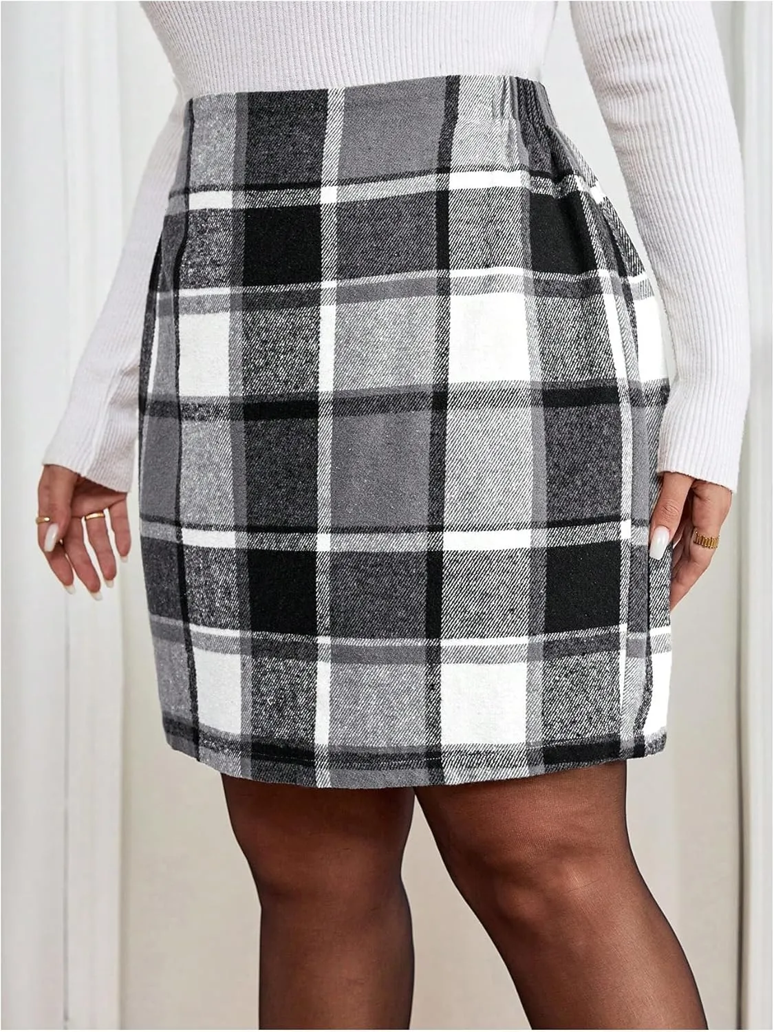MakeMeChic Women's Plus Size Plaid Skirt Elastic High Waisted Pencil Mini Skirts